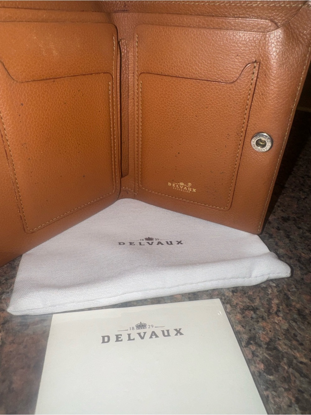 Delvaux Leather compact Wallet full inclusion with COA. - Picture 4 of 11